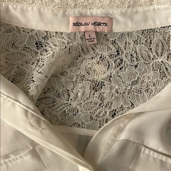 White 3/4 Sleeve Notched Collar Lace Women's Blouse Sequins & Hearts - Picture 10 of 15